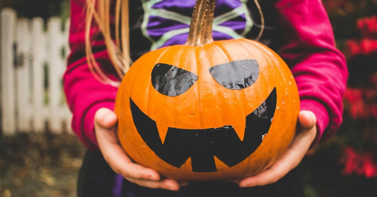 Halloween Poems for Youngsters and Faculty faculty college students to Get Festive